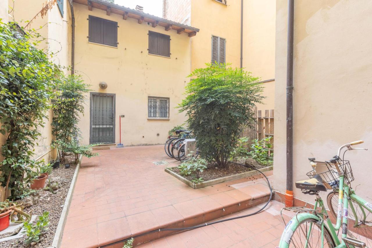 Ubaldini House, Bologna By Short Holidays Luaran gambar
